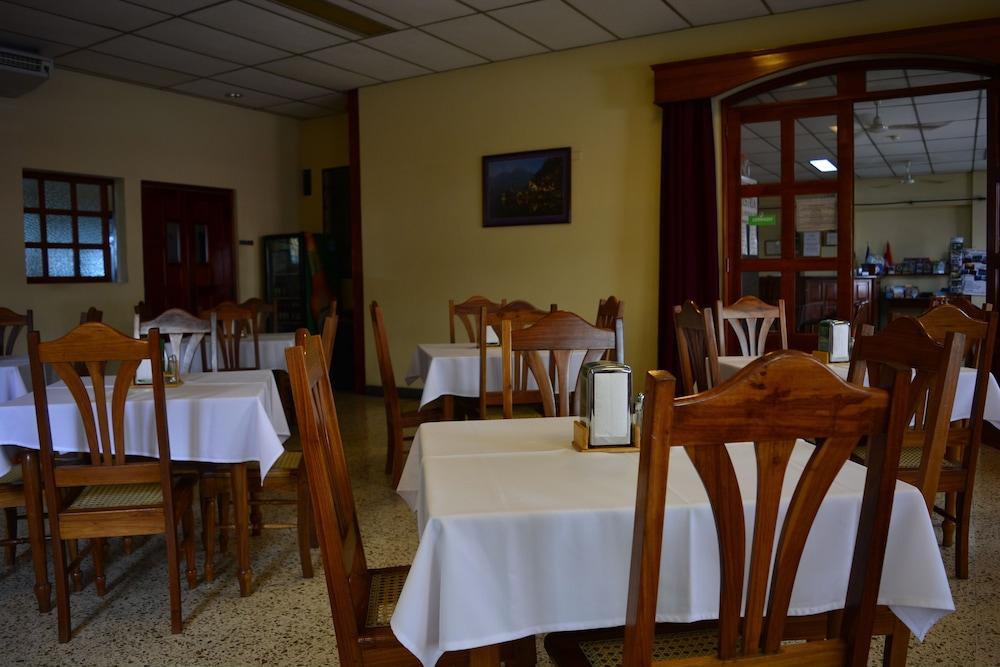 Hotel Austria Leon Bagian luar foto