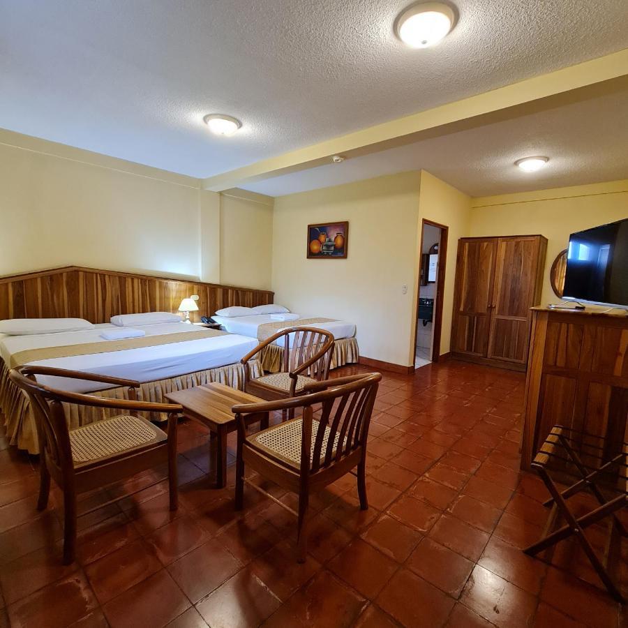 Hotel Austria Leon Bagian luar foto