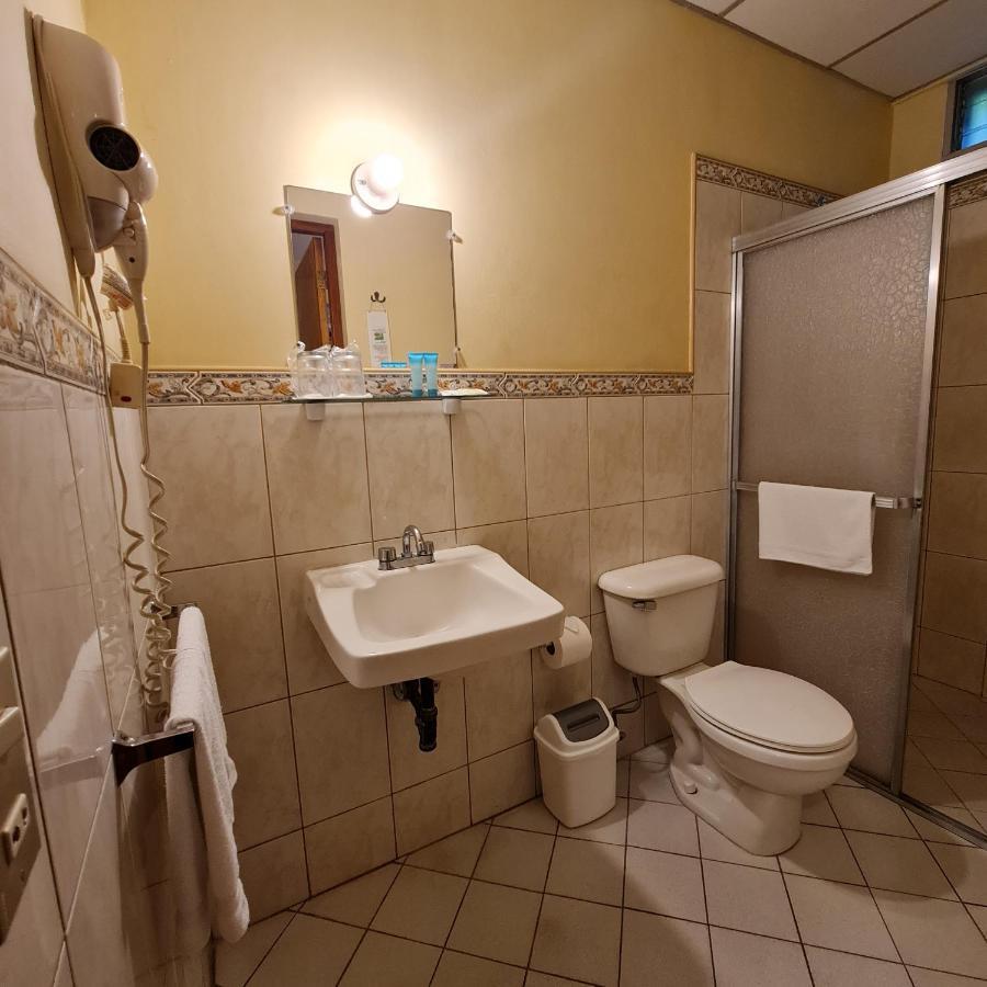 Hotel Austria Leon Bagian luar foto