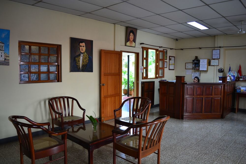 Hotel Austria Leon Bagian luar foto