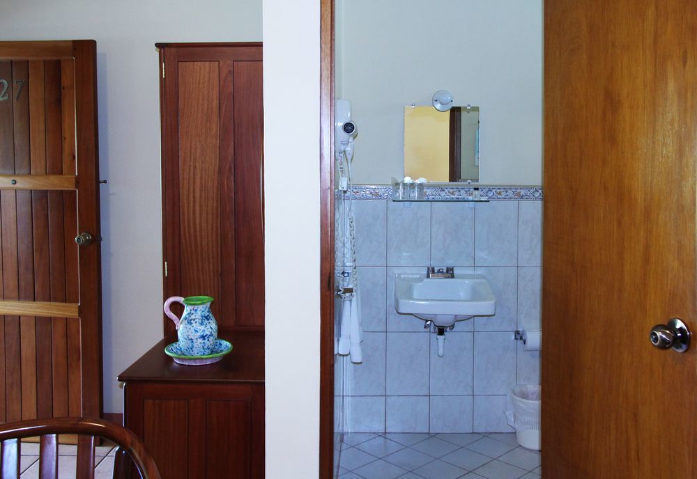 Hotel Austria Leon Bagian luar foto
