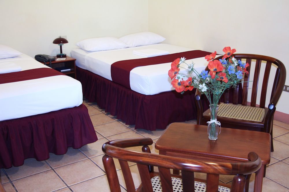 Hotel Austria Leon Bagian luar foto